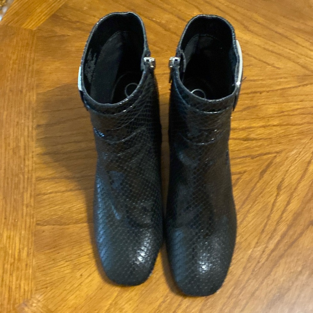 Calvin Klein Shoe Boots.  Shiny reptile printed man-made material.  2 1/2 inch